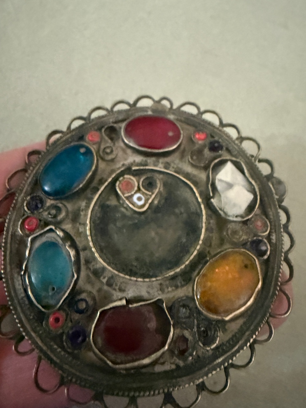 Multicolor Vintage-Inspired Round Statement silver boho gemstone embellishment - Picture 2 of 4